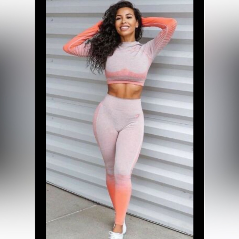 Gymshark Amplify pink and grey crop and leggings